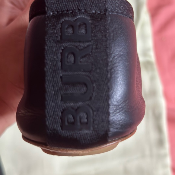Authentic Burberry ballerina flats gently used. - Picture 2 of 12